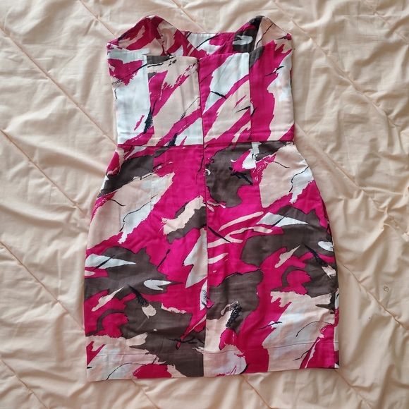 French Connection Strapless Mini Cocktail Dress with Pockets size 0 - Picture 3 of 11